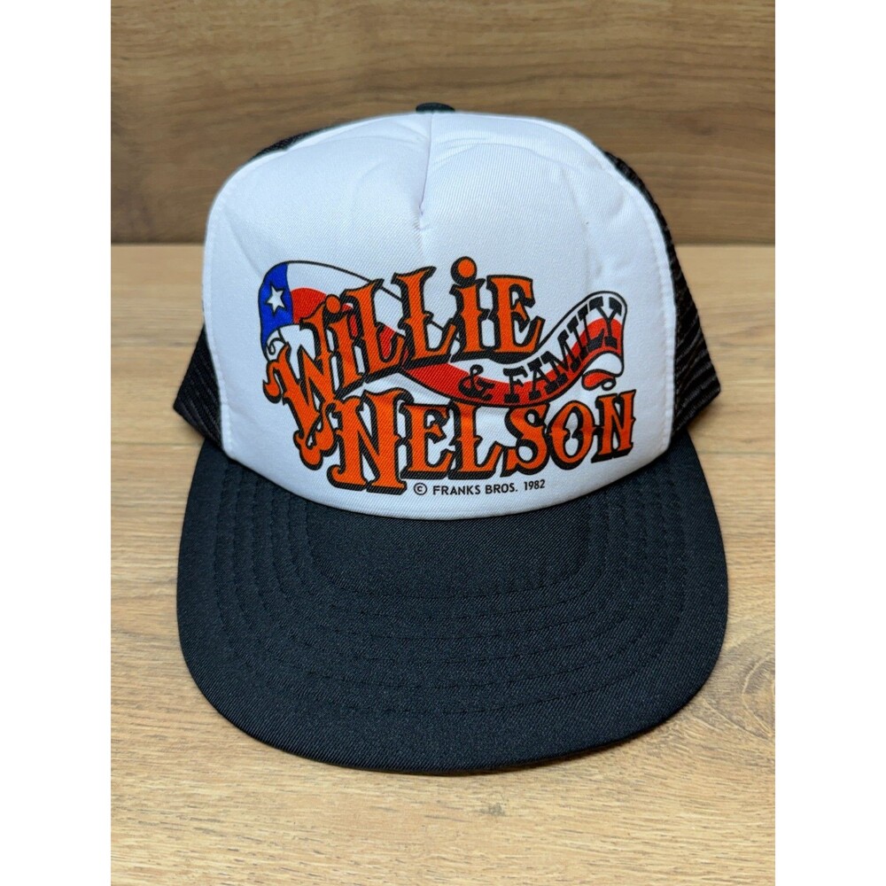 Vintage Willie Nelson & Family Mesh Trucker Hat Snapback 1982 Black Franks Bros.
